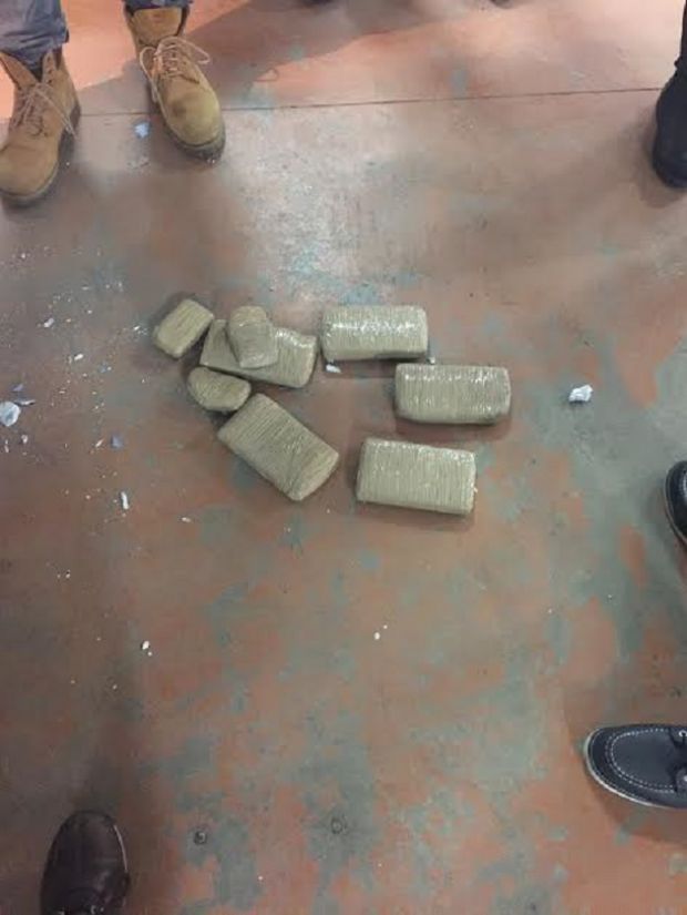 droga-sassari-squadra-mobile-sequestra-3-6-kg-di-eroina-e-cocaina-arrestata-una-donna