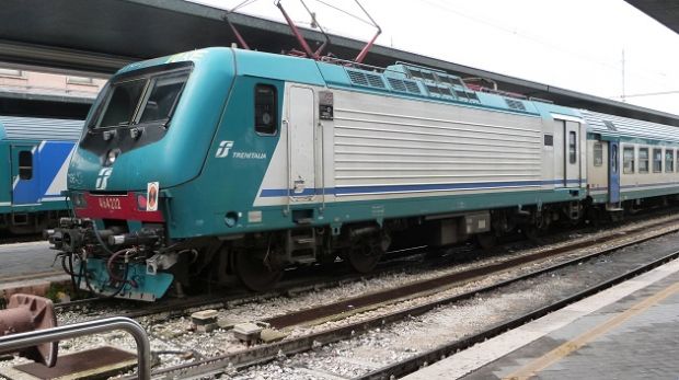 maltempo-tromba-d-aria-a-olbia-stop-circolazione-treni