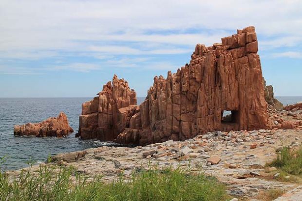 giro-d-italia-n-and-deg-100-le-rocce-rosse-si-tingono-di-rosa