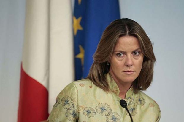 sanit-and-agrave-lorenzin-and-quot-chiesto-intervento-su-presidente-sardegna-and-quot