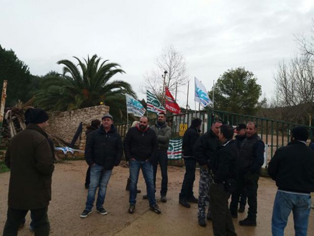 miniera-olmedo-settimo-giorno-protesta-and-quot-regione-assente-and-quot