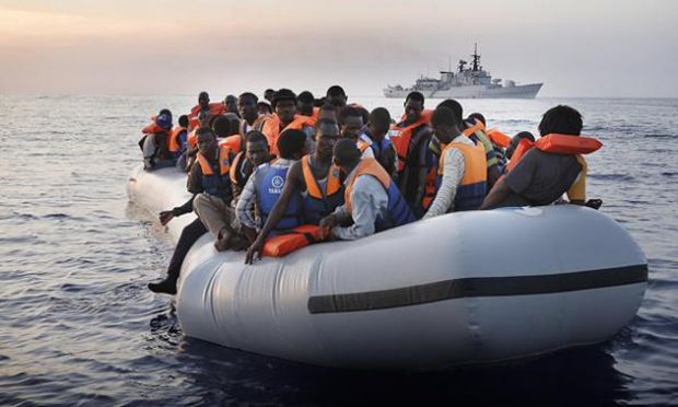 migranti-barca-con-11-algerini-bloccata-da-gdf-nel-sulcis