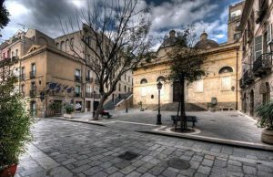 cagliari-arriva-l-aperitivo-spettrale-tra-le-vie-del-quartiere-marina