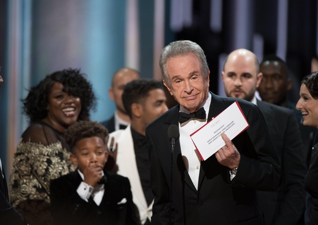 oscar-2017-vince-la-la-land-ma-la-busta-and-egrave-sbagliata-miglior-film-moonlight