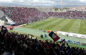 calcio-cagliari-prende-han-primo-asiatico-in-rossobl-and-ugrave