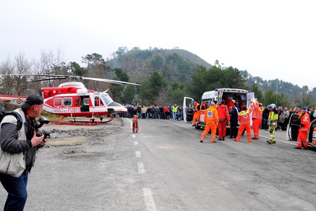 Incidenti stradali: frontale incidenti-stradali-frontale-3-morti