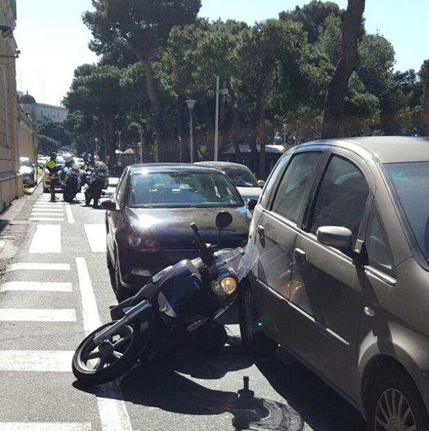 Scontro auto-moto scontro-auto-moto-un-ferito