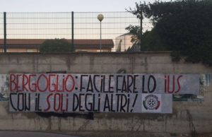 Sardegna, CasaPound prende di mira il Papa e le barrire anti-terrorismo – LE IMMAGINI