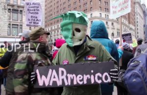 Usa, in piazza migliaia di persone contro la guerra in Siria