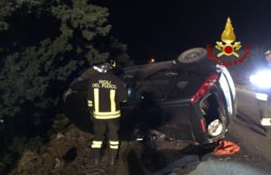 Si ribalta con l’auto sulla Sp12: ferita una ragazza
