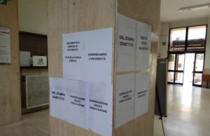 Blitz all’Università contro lo sgombero del Centro Studi: “Del Zompo dimettiti”