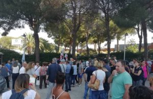 Aias, sindacati divisi ma prosegue la protesta: oggi in piazza i lavoratori contro la regione