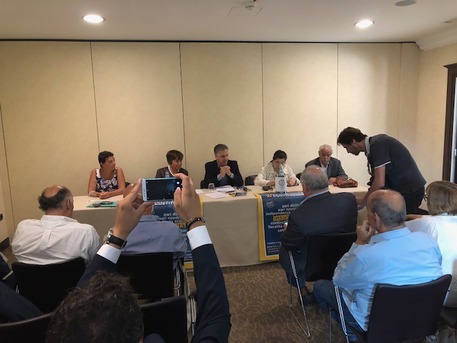 Conferenza stampa insularità