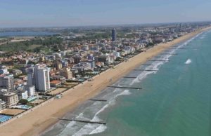 15enne abusata in spiaggia nel veneziano