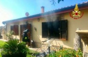 Abitazione in fiamme a Quartu: paura nella mattinata