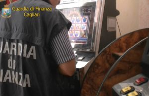 Villasor, sigilli a due video poker irregolari: scattano le multe