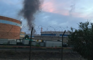 Sarroch, aria irrespirabile: monta la protesta dei cittadini