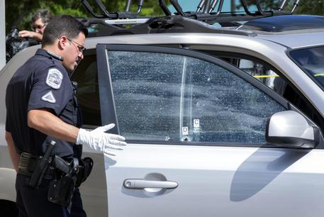 At least two killed and 17 injured in Florida club shooting