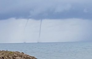 Maltempo, avvistate trombe marine al largo di Nora