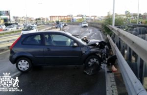 Violento incidente sull’Asse mediano, ferita una donna