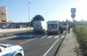 Cagliari, travolte sulle strisce pedonali: ferite due ragazze