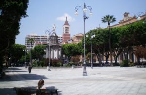 Sorpresi con coltelli in piazza Del Carmine: due denunce
