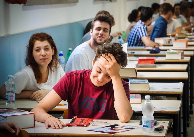 18208eb4225d1c3a0272217d979d49e3