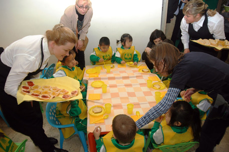 SALUTE: COLDIRETTI, A SCUOLA ARRIVA IL MENU A KM 0