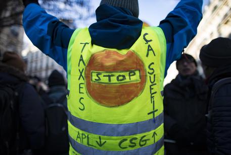 Unions and students protest in Paris