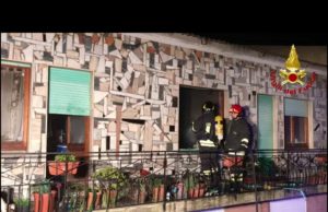 Momenti di paura a Sanluri: fiamme in appartamento, vigili del fuoco salvano intera famiglia