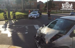 Cagliari, scontro tra un’auto e un camion: ferita una donna