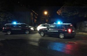Cagliari, sorpreso con un tirapugni e marijuana in piazza San Michele, denunciato