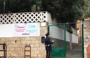 Carbonia, ruba nei distributori automatici: denunciato