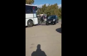 Domusnovas, incidente tra un pullman e tre auto: diversi feriti