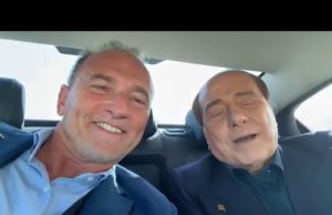 Tour di Forza Italia, Berlusconi e Cappellacci nel traffico dell’hinterland cagliaritano