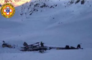 Scontro tra elicottero e aereo da turismo: 5 morti