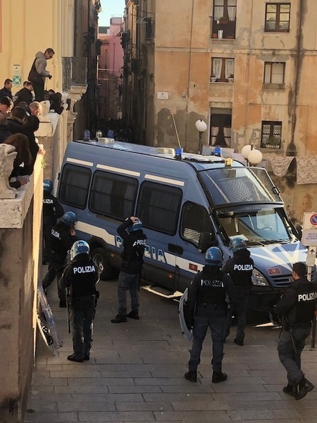 Polizia Cagliari