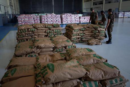 The first plane with help for Venezuela arrives in northern Brazil