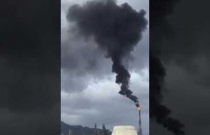 Video denuncia sulla nuvola nera a Sarroch