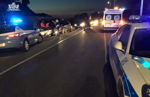 Cagliari, auto tampona scooter: un ferito