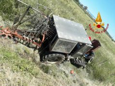 Ghilarza, camion tampona un trattore: intervento dei Vigili