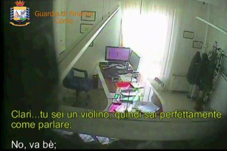 Corruzione: arrestato ex direttore agenzia entrate Como