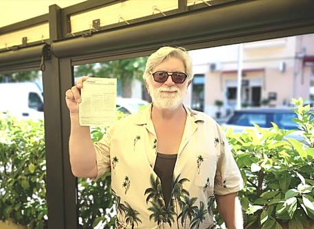 Renato Ricci, il turista multato ad Alghero per il finestrino dell'auto aperto