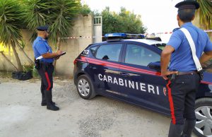 Quartu, 55enne uccisa a coltellate, i carabinieri danno la caccia al fratello