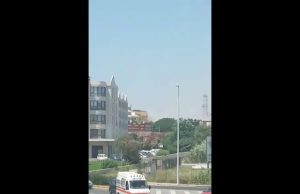 Cagliari, fiamme nell’ex 131 in direzione Sestu: fumo invade le corsie