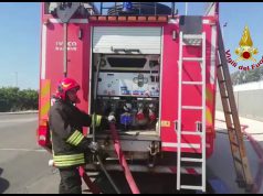 San Gavino Monreale, fiamme in un’officina meccanica: intervento dei Vigili del fuoco