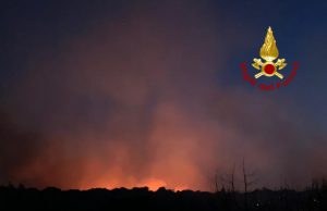 Incendi giornata campale 41 roghi in tutta la Sardegna, a Tortolì è ancora allerta