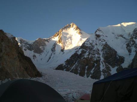 Spanish climbers still missing on Gasherbrum - 1 mountain