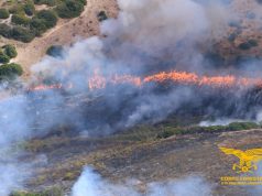 Vasto incendio a Samugheo, sul posto due elicotteri