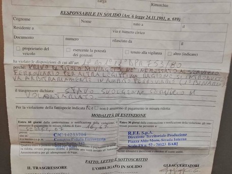 Multati volontari che portavano latte a senzatetto stazione Foggia